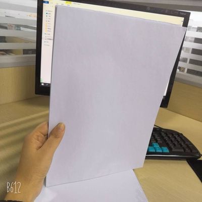 60 70 80 90 100 120GSM Ruw wit gebonden papier//Onbekleed offsetpapier met een hoge grammassa