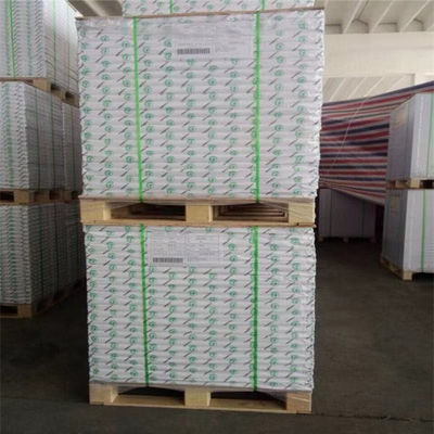 Schrijfpapier Hi-Kote C2S Kunstpapier Gloss/Matt Voor tijdschriftdrukwerk 700*1000mm