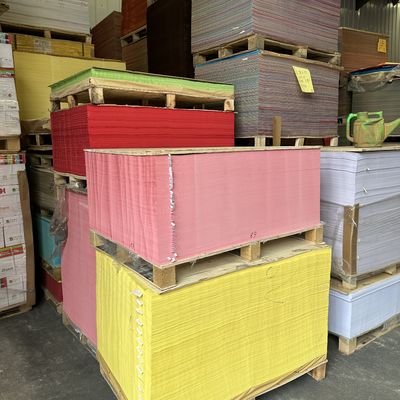 Kleurloos offset-printpapier met PE-coatingsmateriaal Opdracht op maat aanvaard