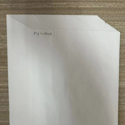 Niet-gecoat hoog bulk houtvrij offsetboekpapier, vervaardigd voor de productie van op maat gemaakte vormen