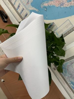 Niet-gecoat hoog bulk houtvrij offsetboekpapier, vervaardigd voor de productie van op maat gemaakte vormen