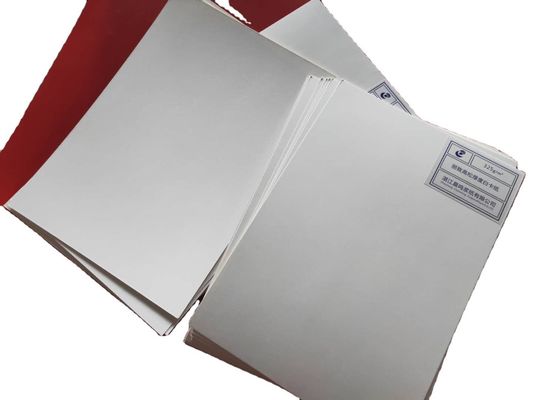 Dubbelzijdig bekleed Ningbo C2S kunstkaartenbord voor het afdrukken of dozen in vellen of rollen