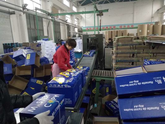 Andere papieren kopieerpapierrol voor het snijden van A4 en A3 essentieel kantoorproduct