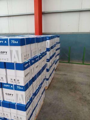 Wit A4 kopieerpapier 75 g 80 g gemaakt van 100% maagdelijke houtpulp voor schrijven en kopiëren