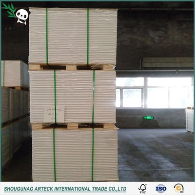 Lonfon Wit 80GSM houtvrij offsetpapier voor verpakkingen A3 Grootte 800*400 mm in Londen