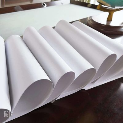 60/70/80gm Bondpapier voor het drukken van oefenboeken, gemaakt van chemisch-mechanische pulp