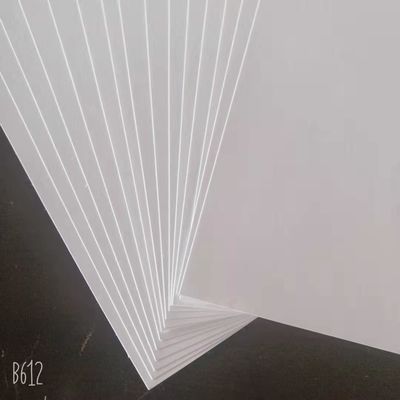 Bondpapier 100 gm-200 gm HuaTai kunstpapier in ream/rolpakket voor coating