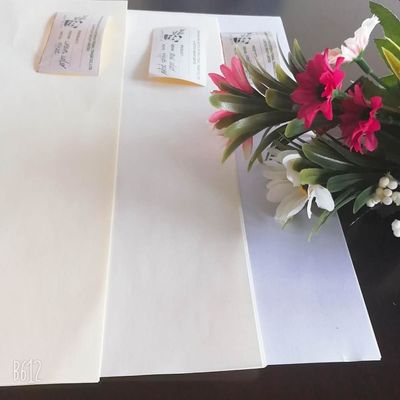Niet-gecoat tweeslachtig houtvrij offsetpapier met in het beste geval maagdelijk houtpulp