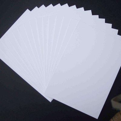 110*68*12 mm Op maat gemaakte bestelling Poplar C1S Coated Ivory Board/ FBB/ Bristol Paper Roll